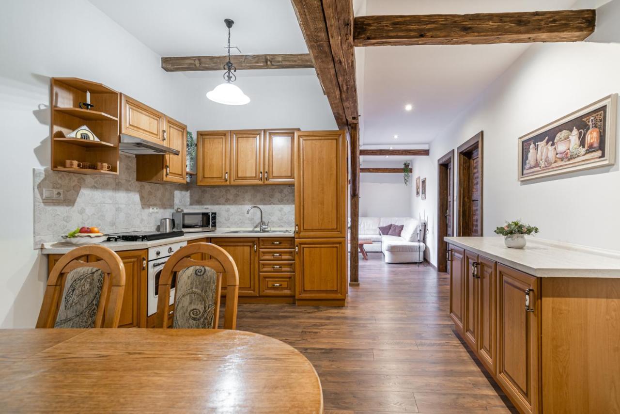 Apartmany In Veritas Mikulov Buitenkant foto