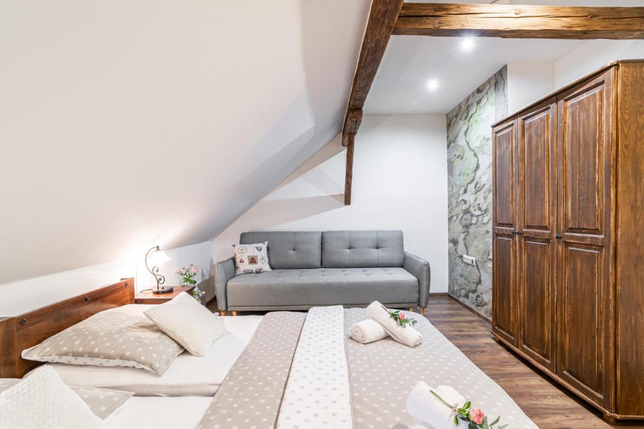 Apartmany In Veritas Mikulov Buitenkant foto